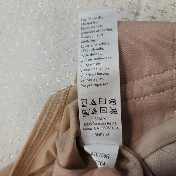 SPANX Cupped Mid Thigh Champagne Beige Bodysuit - M - Picture 11 of 15
